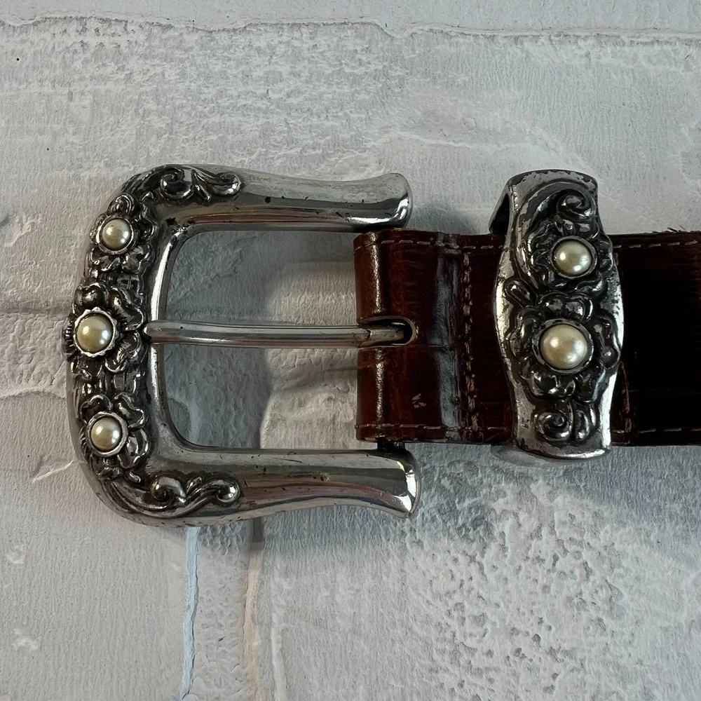 Brighton Belt Womens Medium Brown Croc Embossed Ornate Silver Buckle Pearls 1996